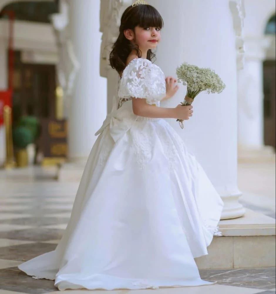 فساتين دانتيل-جونيور اليجناس