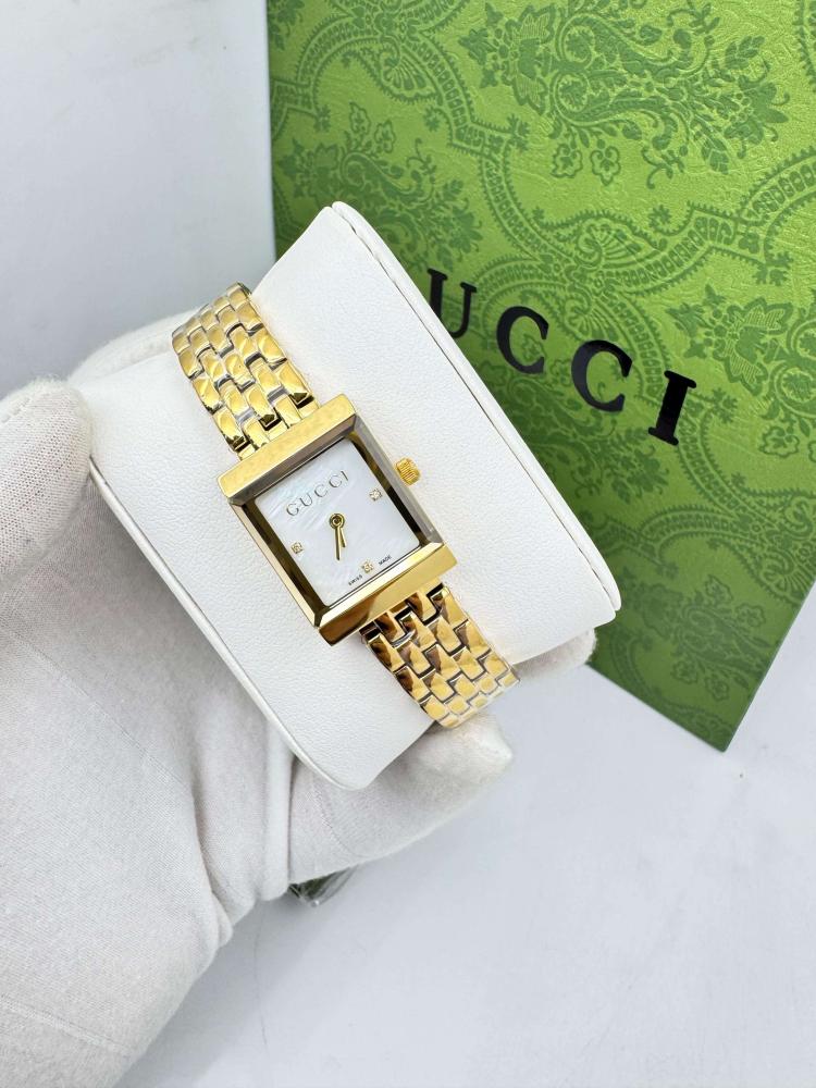 ساعة قوتشي نسائية مستطيلة كلاسيك - ماستر