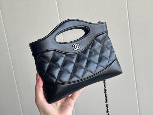 Kelly Chanel