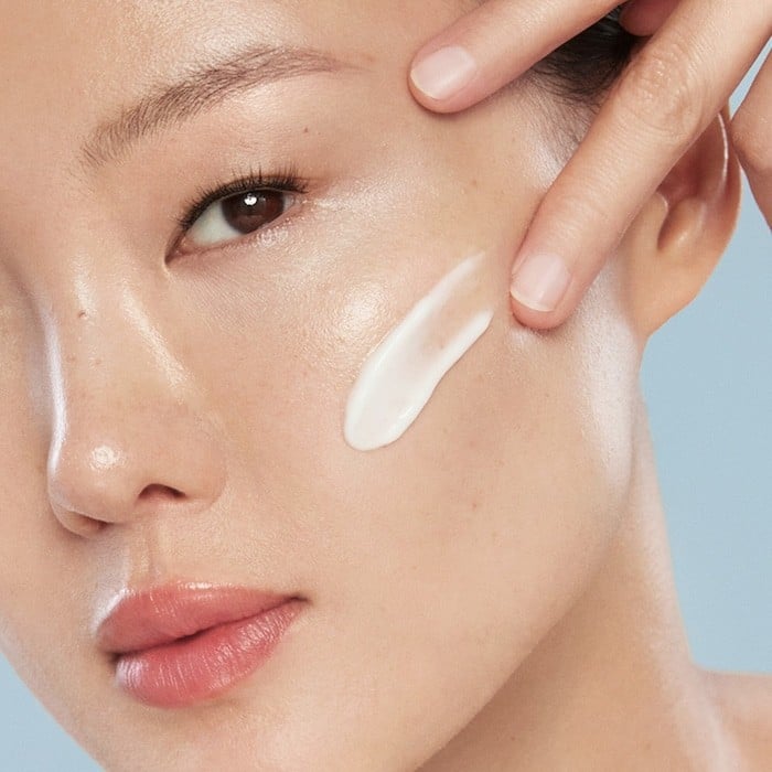 Charlotte Tilbury Magic Water Cream Refillable Gel Moisturizer with Niacinamide