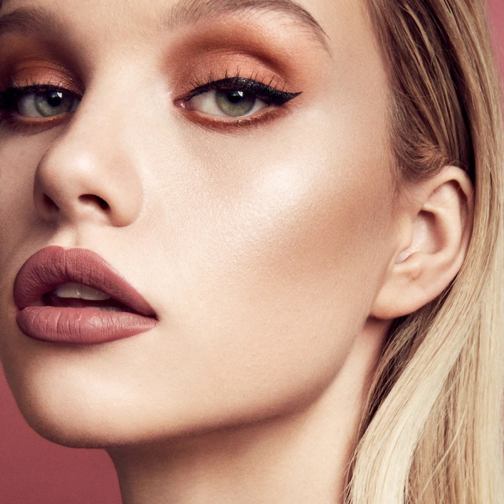 Stunna Lip Paint Longwear Fluid Lip Color - Uncuffed