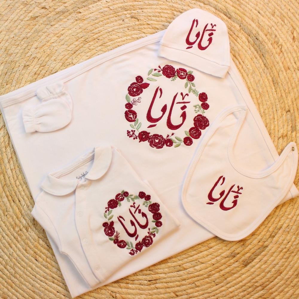 Girls' rose-printed newborn set, 5 pieces