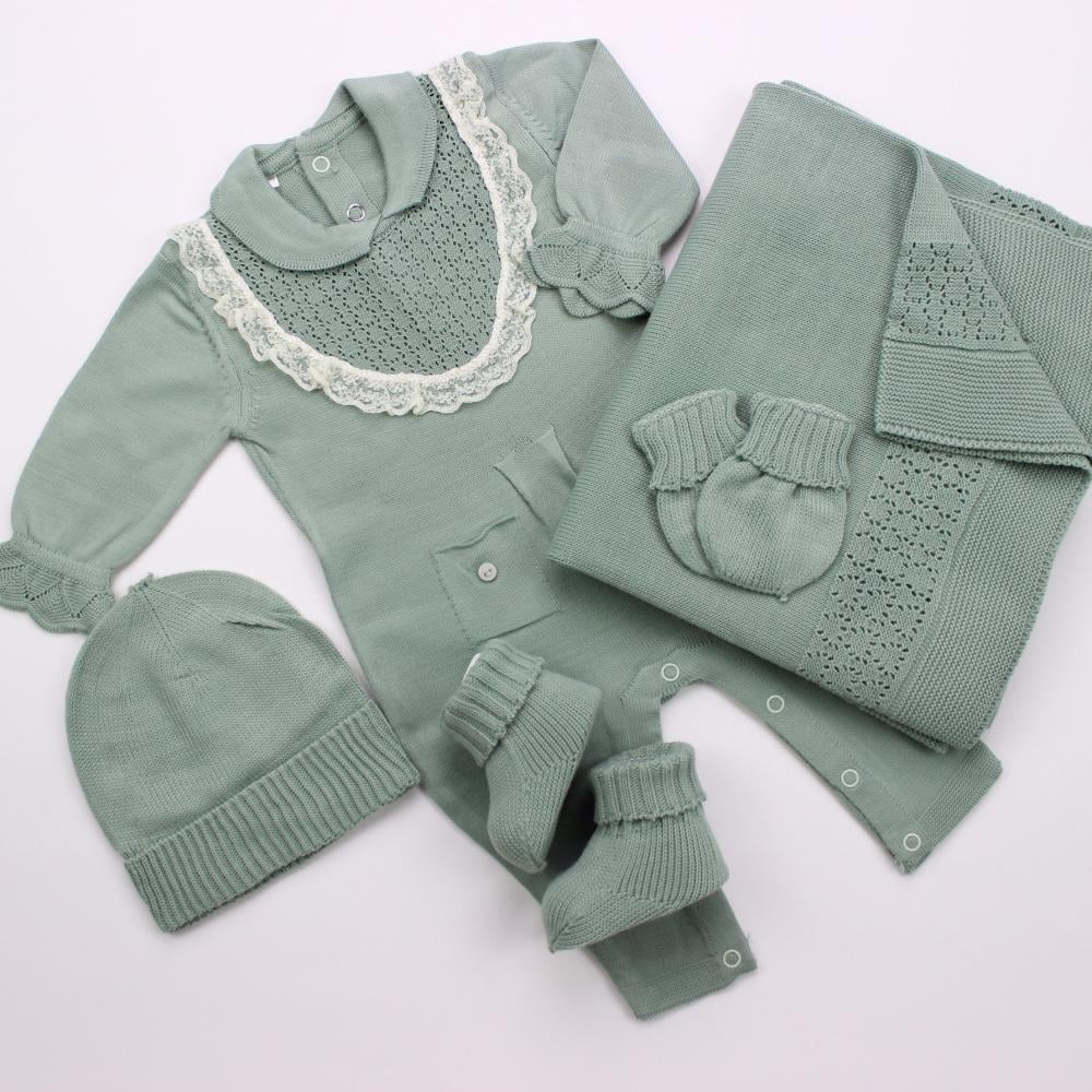 طقم مواليد شتوي لون عشبي دانتيل 5 قطع