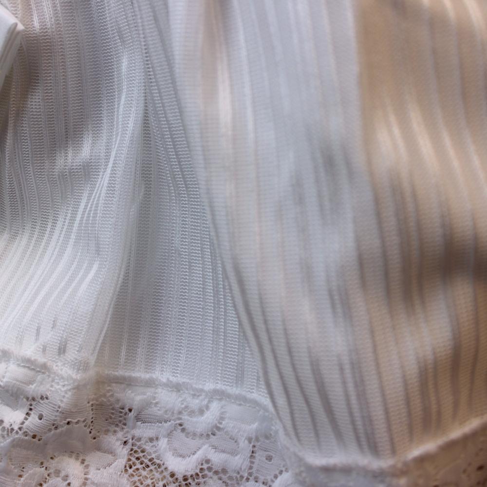 مدس تقديم  استقبال بفستان مع كتابة الإسم