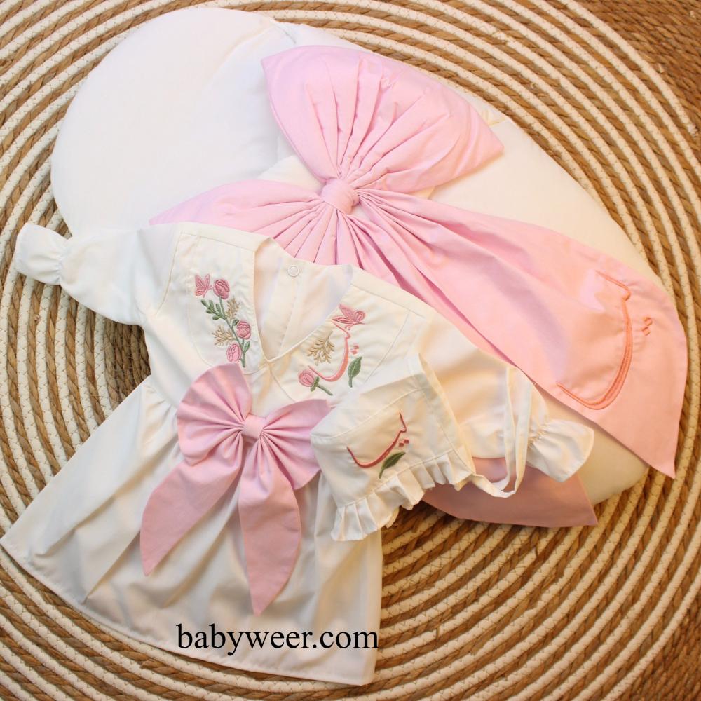 طثم الفيونكة للمواليدالانيق مع التطريز الزهور والاسم تطريز اسم مولودتك