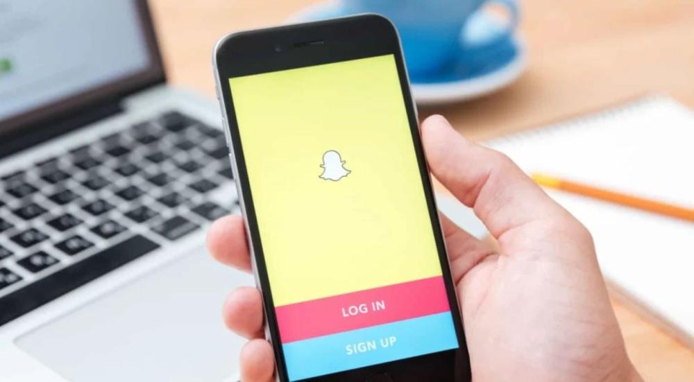 Create a group on Snapchat