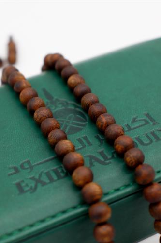 سبحة العود الفاخرة ٩ مل