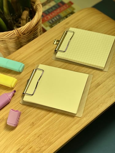 Sticky Note with clipboard