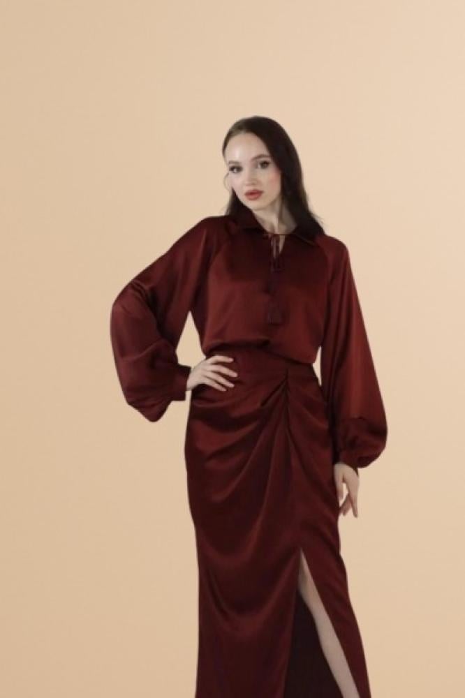 تنورة عودي بتفاصيل كسرات