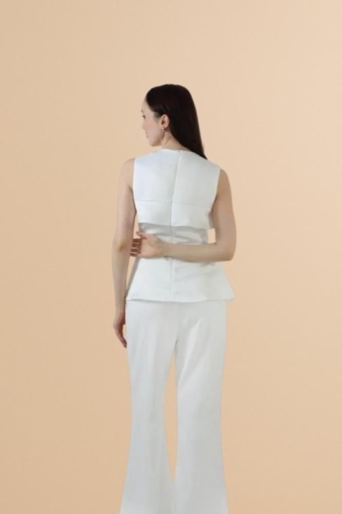 بنطلون أبيض أنيق بقصه واسعه