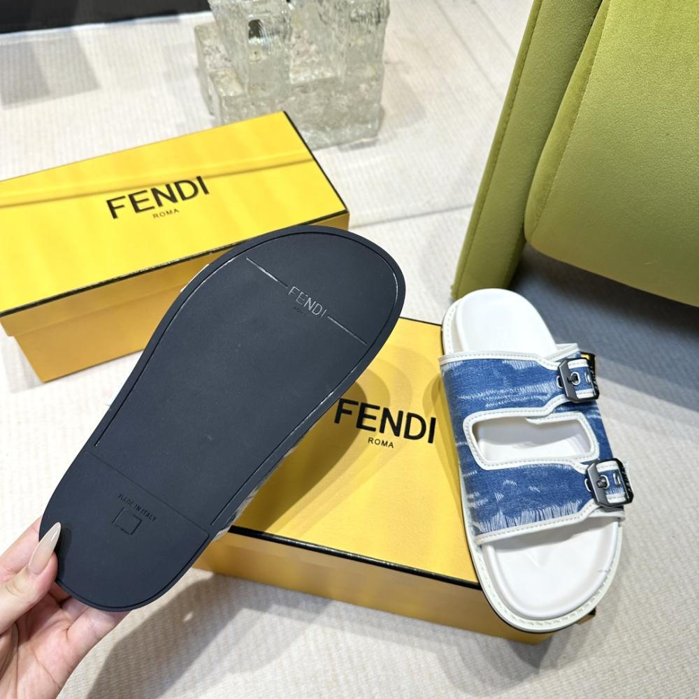 Fendi house slippers best sale