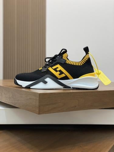 حذاء رياضي Fendi Tag