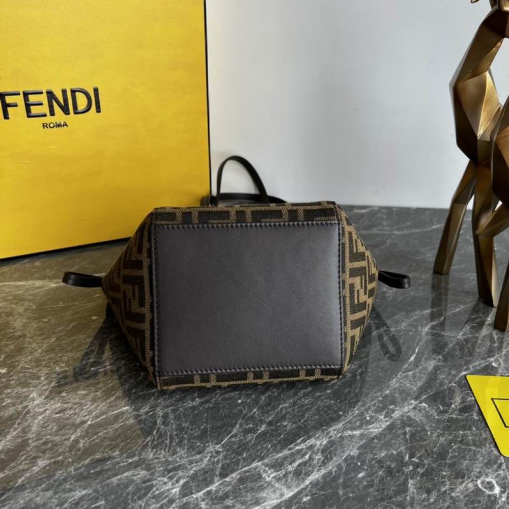 FENDI Women's Origami Bag - مبرق للأحذية