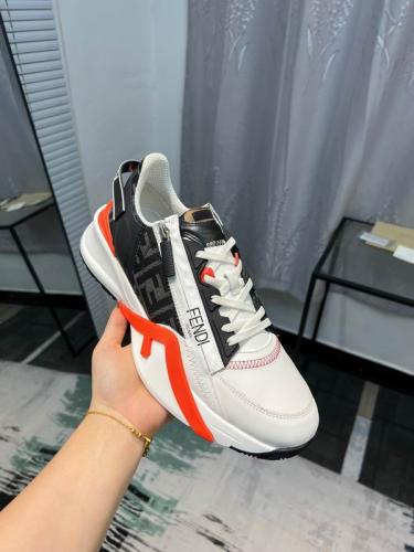 حذاء Fendi Flow للجنسين