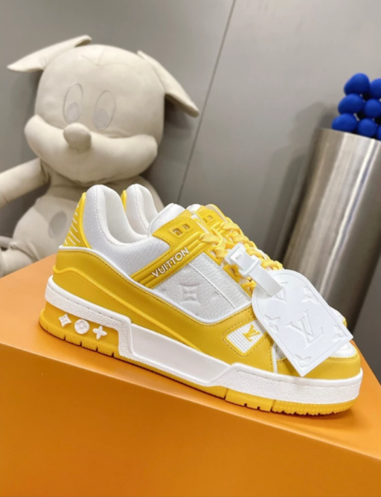 LOUIS VUITTON White and Yellow Sneakers LSVT377