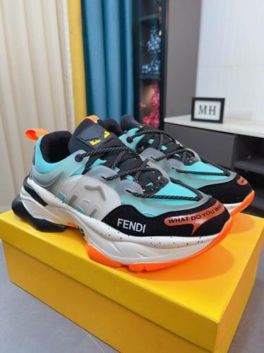 حذاء Fendi Flow للجنسين