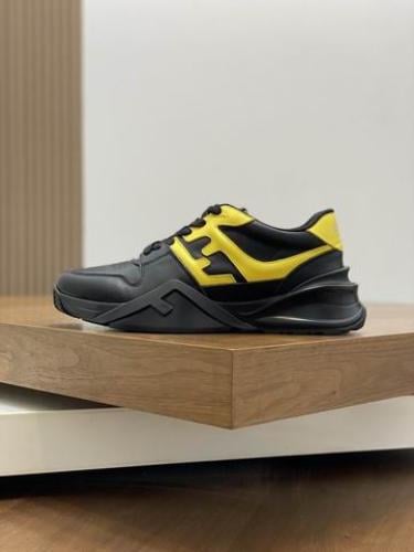 حذاء Fendi Flow للجنسين