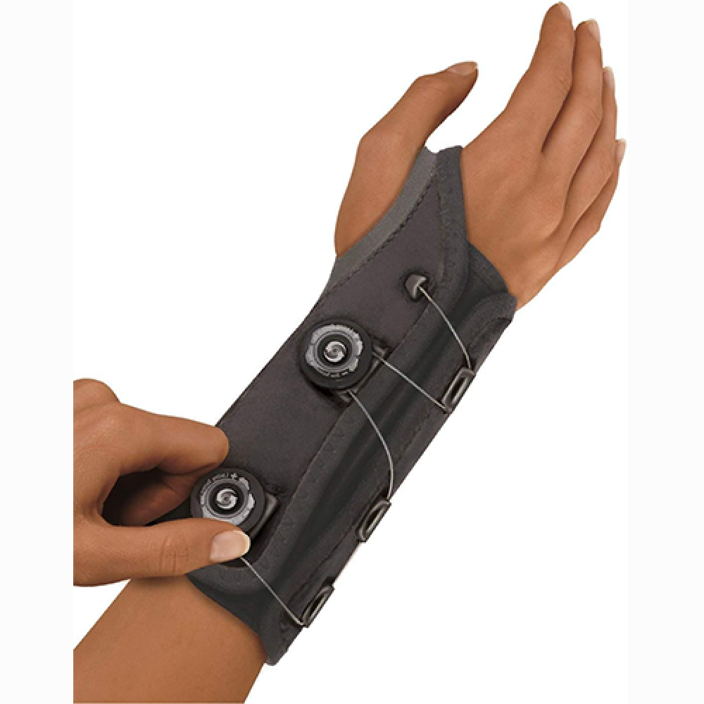 Futuro Right Hand Wrist Support Braces 601602