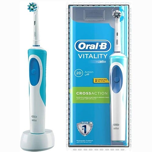 Oral-B Pro Expert 7 in 1 Soft Toothbrush - صيدليات عادل الأفضل فى
