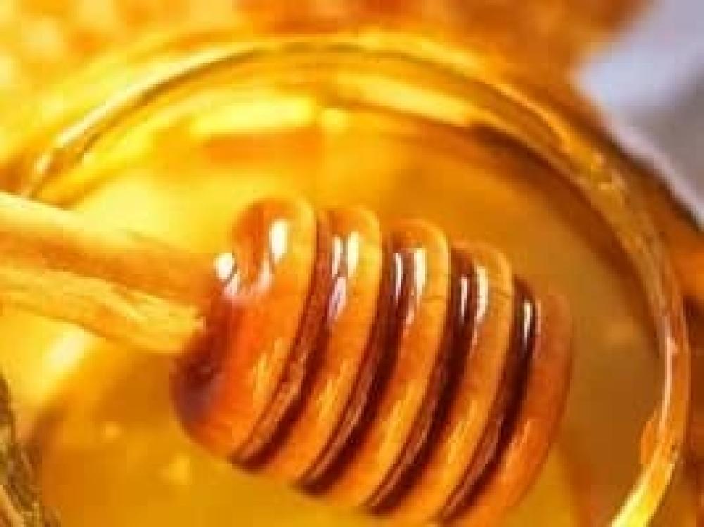 فوائد عسل الطلح للأعصاب: تهدئة التوتر وتحسين المزاج طبيعيًا