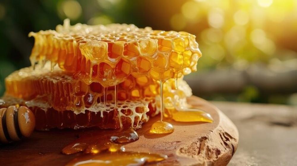 استخدامات شمع العسل وفوائده المتعددة للصحة والجمال