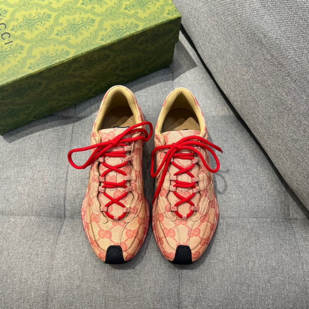 Gucci Run Sneakers