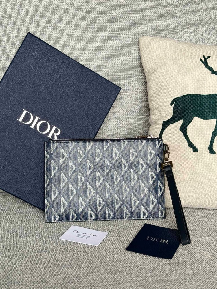 大人気【DIOR】A5 トライアングル ポーチ すぐ届く！DIOR Rider A5 トライアングル ポーチ (Dior/クラッチ