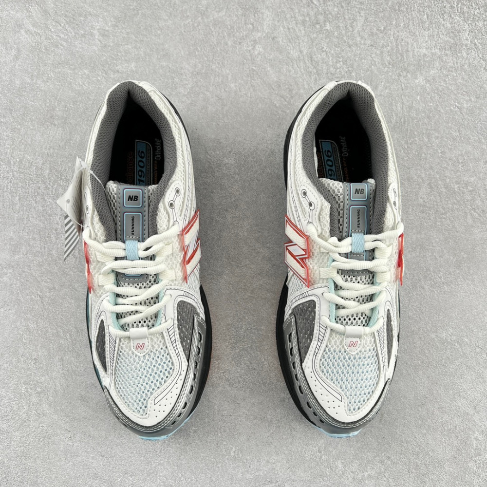 New balance M1906