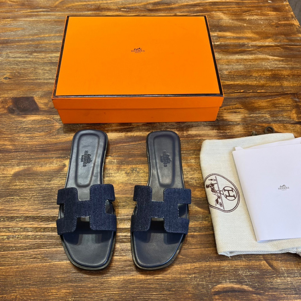 Hermes oran sandal