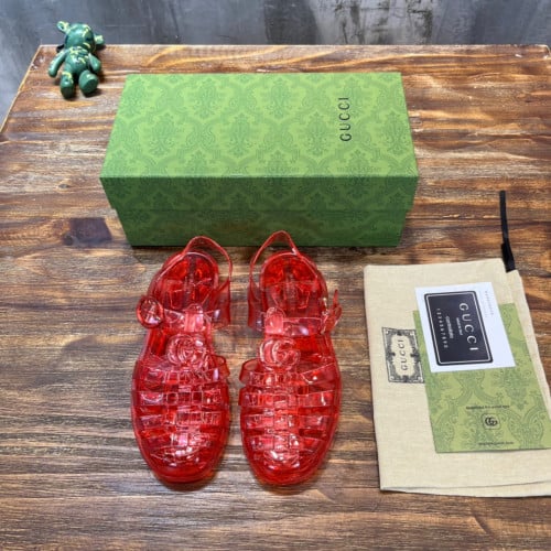 Gucci red jelly 2025 sandals