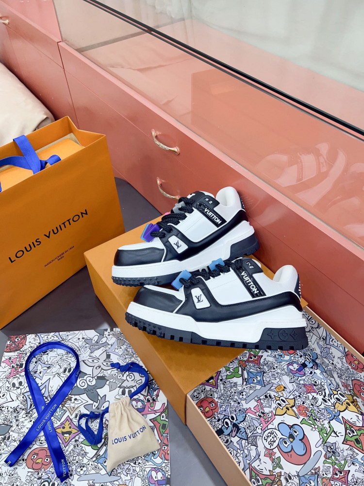 𝐌𝐚𝐥𝐥𝐲 on X: Louis Vuitton Trainer Maxi Blue 📈: 40 ——— 46 🏷️: ₦48k  🛒:  Dm to order ‼️🔥  / X