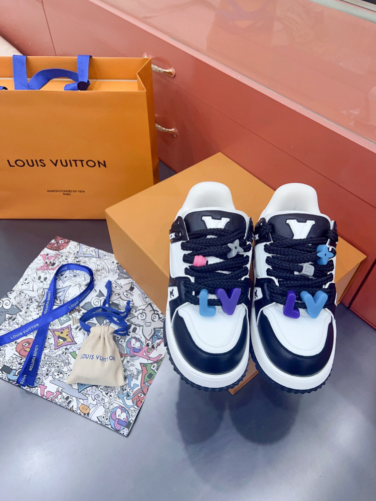 𝐌𝐚𝐥𝐥𝐲 on X: Louis Vuitton Trainer Maxi Blue 📈: 40 ——— 46 🏷️: ₦48k  🛒:  Dm to order ‼️🔥  / X