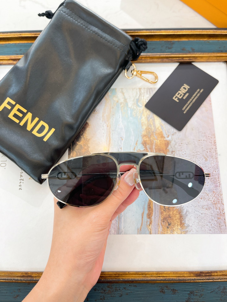 Used] FENDI FS445 Big Frame Sunglasses Eyewear Quilted Leather Black Brown  Size 59 Plastic ref.435349 - Joli Closet