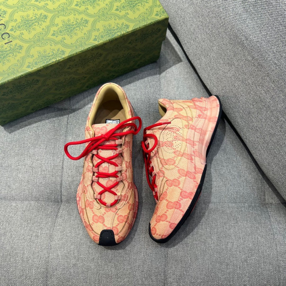Gucci Run Sneakers
