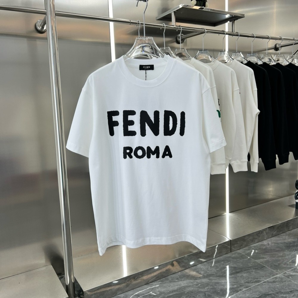 T-shirt Fendi
