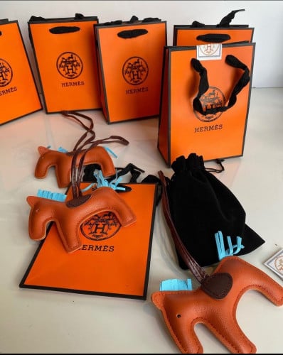 تعليقه الحصان + الكيس 10حبات