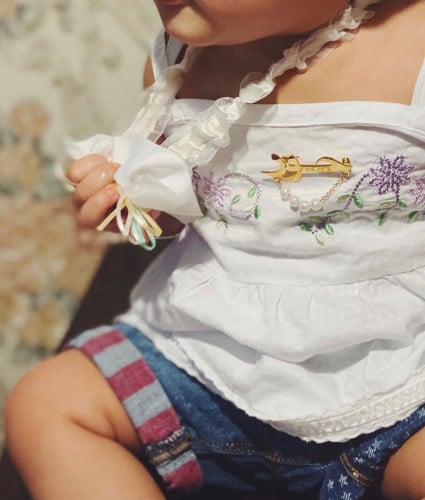 بروش اللولو بالإسم