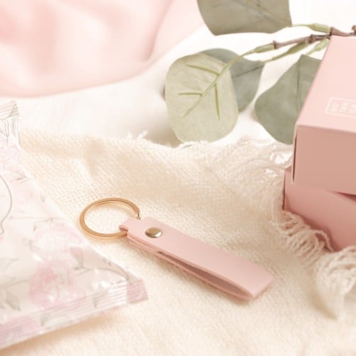 ميدالية جلد بالاسم