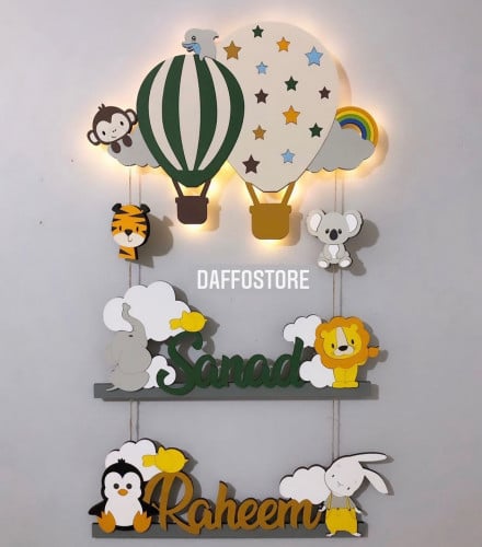 تعليقة جدارية مضيئة