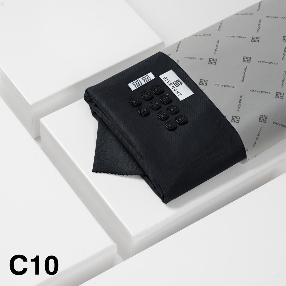 قماش جيفنشي كلاسيك شتوي أصدار 2026