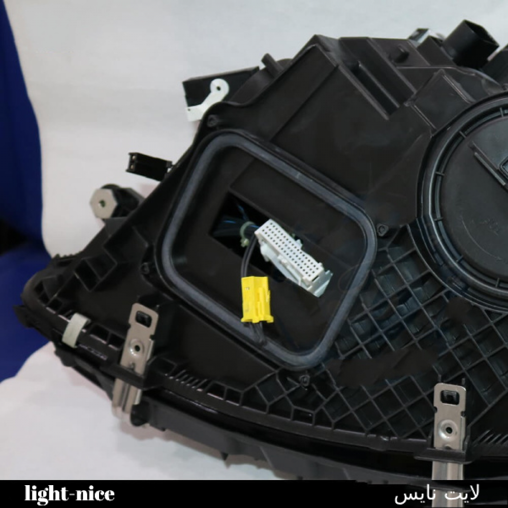 كشافات امامية رؤية ليلية لسيارة مرسيدس S-Class W222 (2018-up) تتوفر بالطلب المسبق خلال 10 أيام
