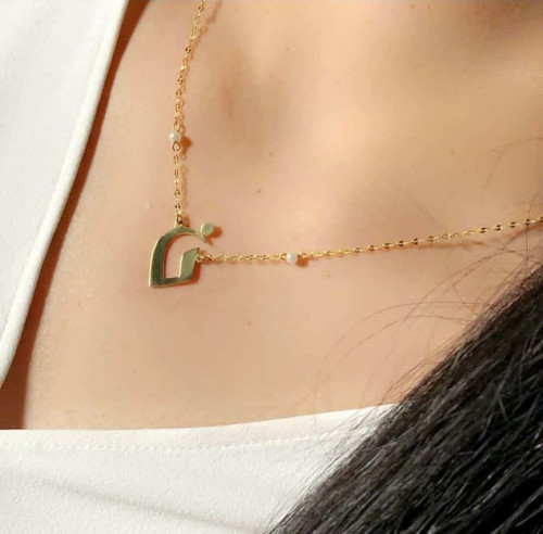 سلسال الحرف مطلي ذهب