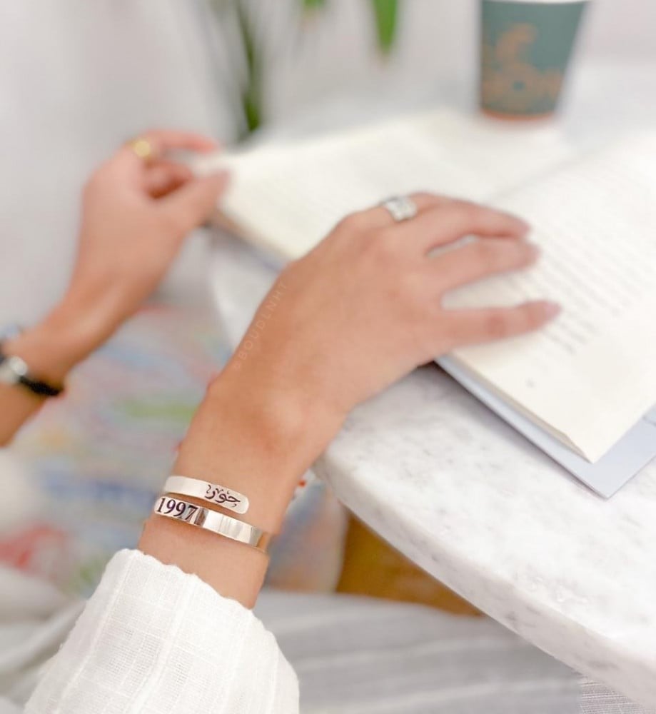 اسواره بالاسم وتاريخ تصميم حسب الطلب