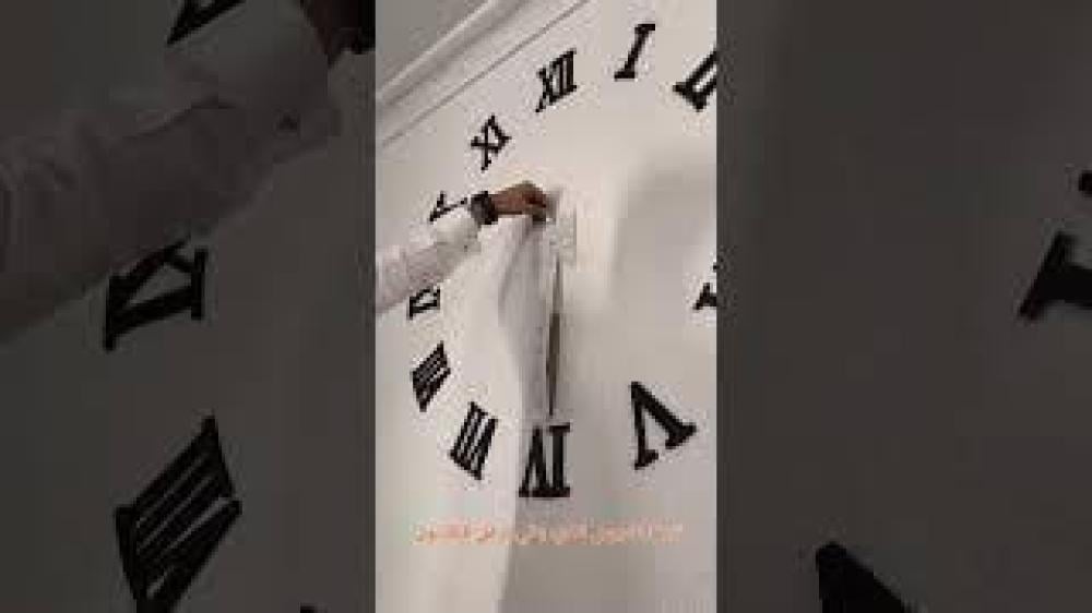 ساعة حائط  جدارية 3d  ديكور  خطوط عريضه ومدببه