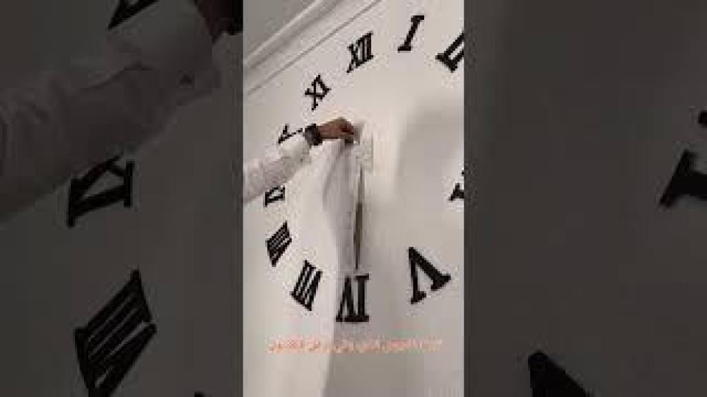 ساعة حائط  جدارية 3D ( قلوب )