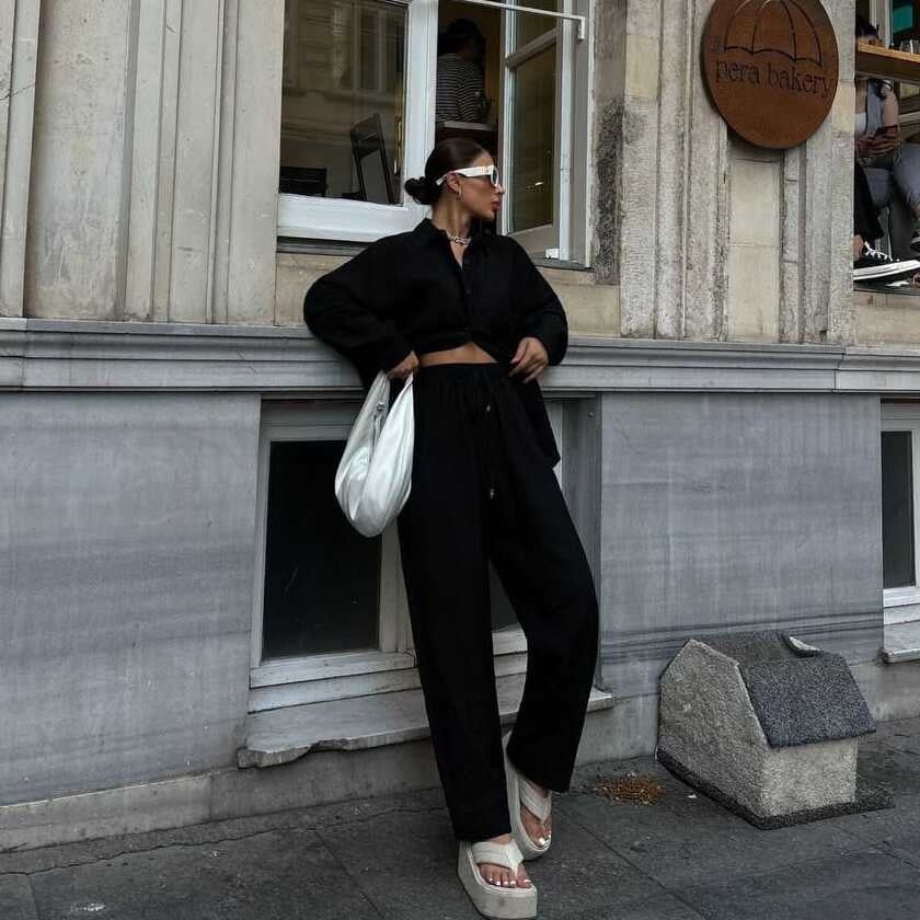 طقم من قطعتين