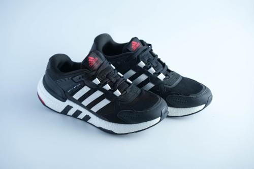 حذاء أديداس Equipment Boost | تصميم كلاسيكي بأداء...