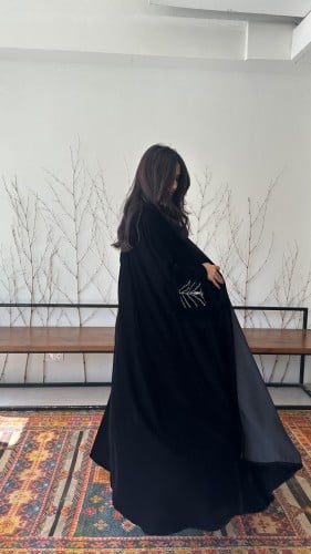عباية مخمل شتوية