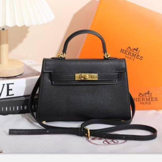 شنطة ايرميز كيلي - Hermès Kelly Bag