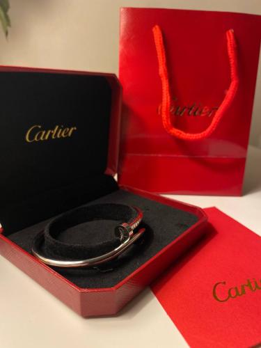 سوار Cartier كلاسيك